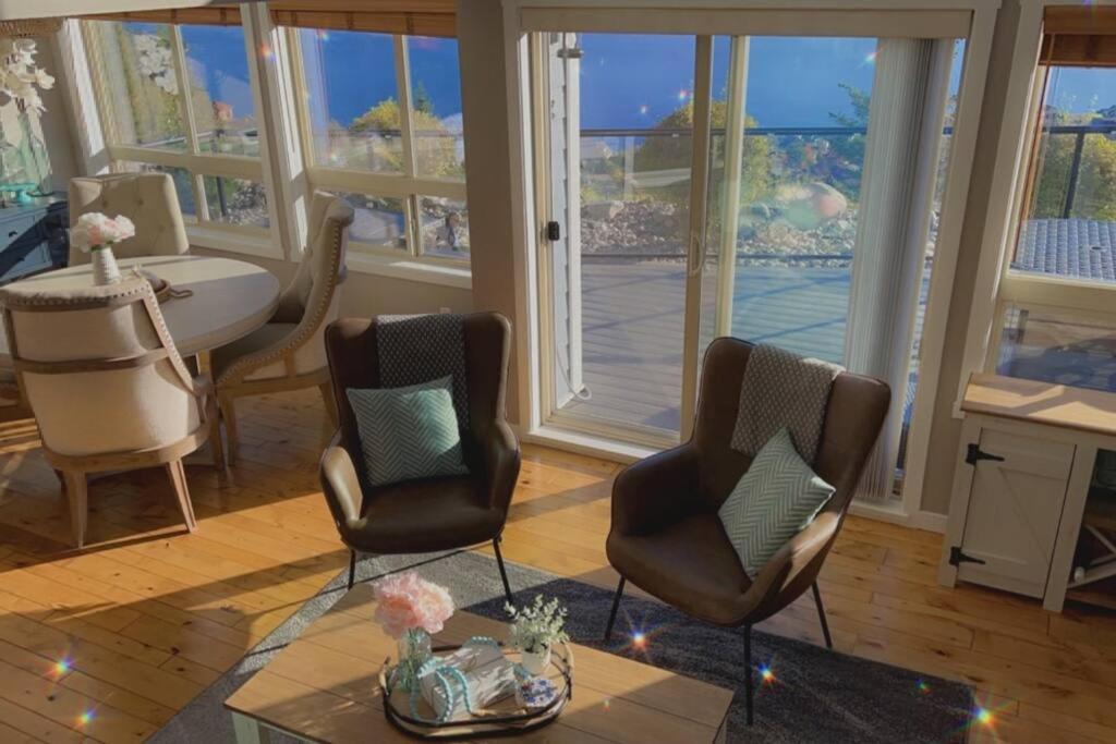 Jasmine Cottage Келоуна Екстер'єр фото
