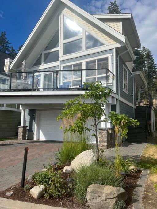 Jasmine Cottage Келоуна Екстер'єр фото